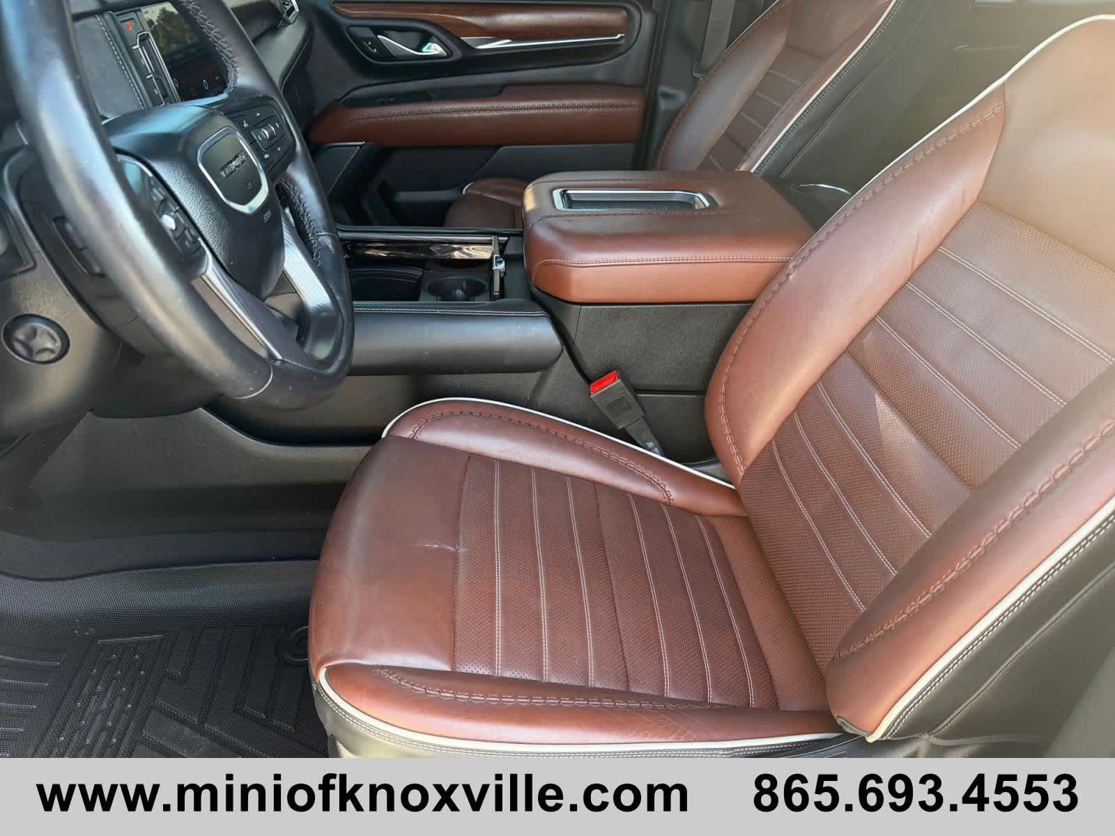 Used 2024 GMC Yukon Denali Ultimate AWD/4WD image 12