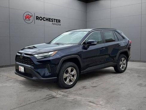 Certified 2022 Toyota RAV4 XLE AWD/4WD image 97