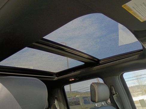 Used 2019 Ford F350 Platinum w/ Platinum Ultimate Package image 17