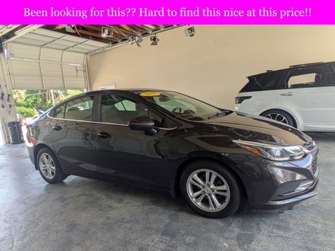 Used 2016 Chevrolet Cruze LT w/ Convenience Package FWD image 2
