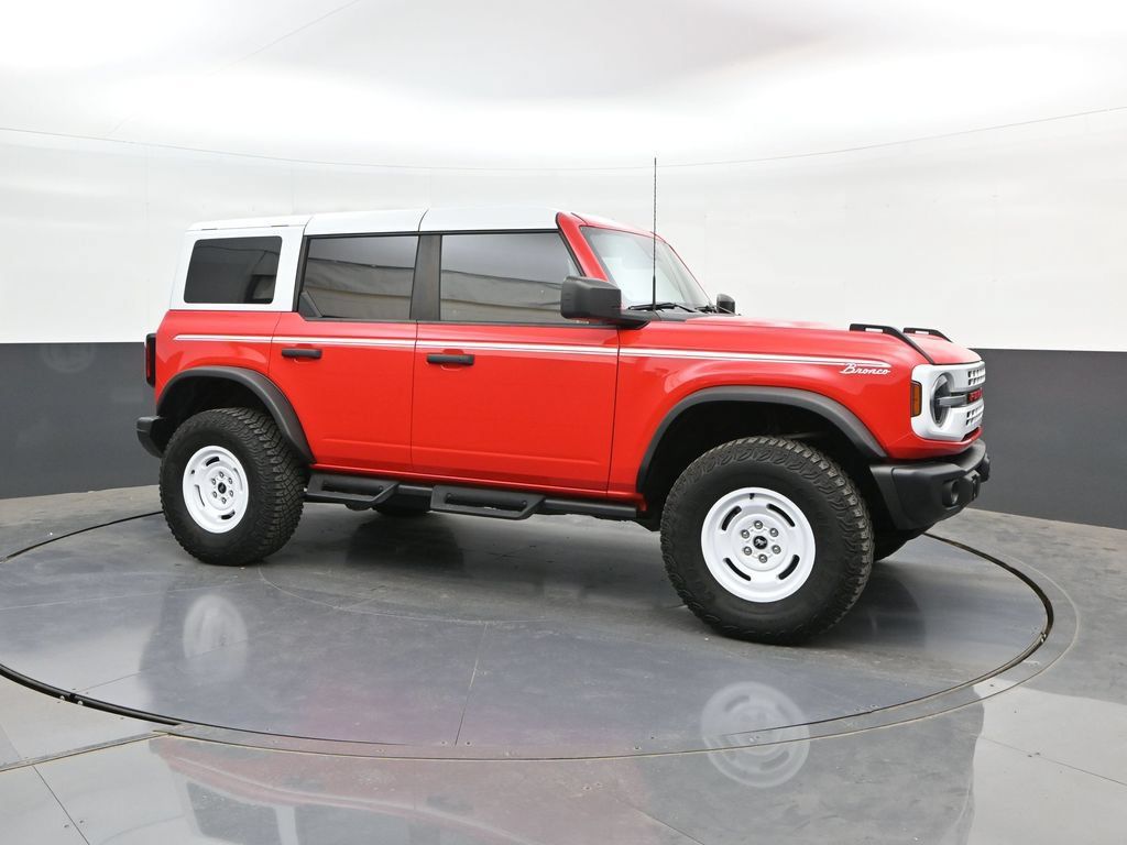 Used 2023 Ford Bronco Heritage Edition AWD/4WD image 17