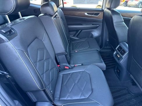 Certified 2024 Volkswagen Atlas SE image 35