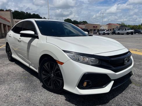 Used 2019 Honda Civic EX image 4