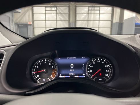 Used 2021 Jeep Renegade Latitude w/ Convenience Group AWD/4WD image 22