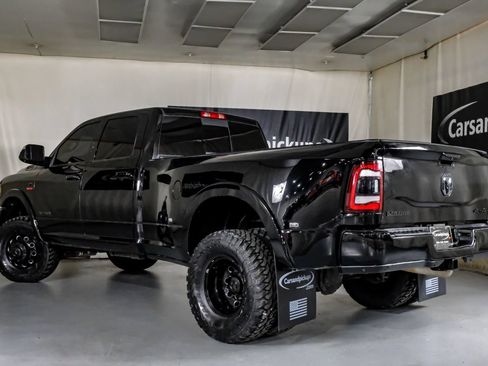 Used 2022 RAM 3500 Laramie AWD/4WD image 10