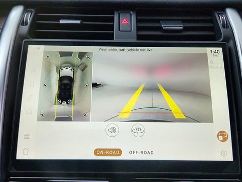 Used 2024 Land Rover Discovery Dynamic SE image 49