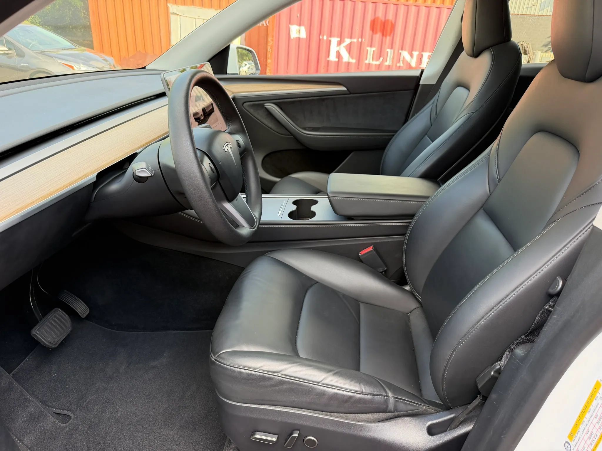 Used 2023 Tesla Model Y Long Range AWD/4WD image 17