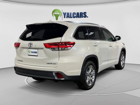 Used 2018 Toyota Highlander Limited AWD/4WD image 5