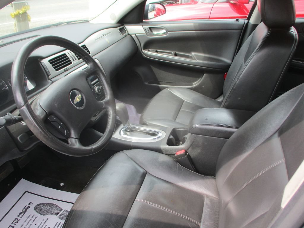 Used 2008 Chevrolet Impala LT w/ Luxury Edition Package FWD image 10