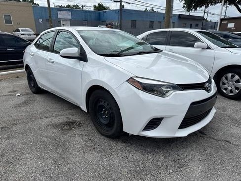 Used 2016 Toyota Corolla LE FWD image 1