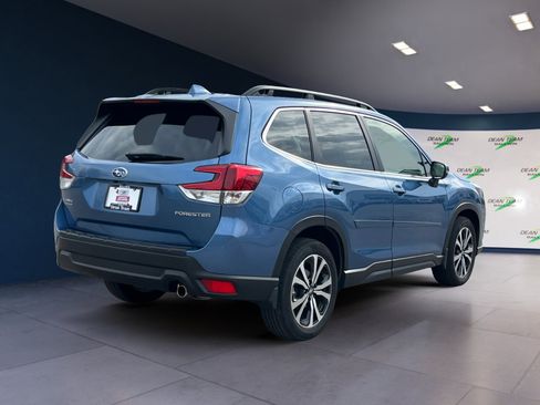 Certified 2023 Subaru Forester Limited AWD/4WD image 9