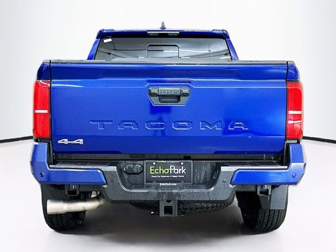 Used 2024 Toyota Tacoma TRD Sport w/ TRD Sport Upgrade Package image 7