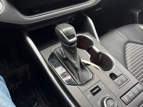 Used 2021 Toyota Highlander XSE image 34