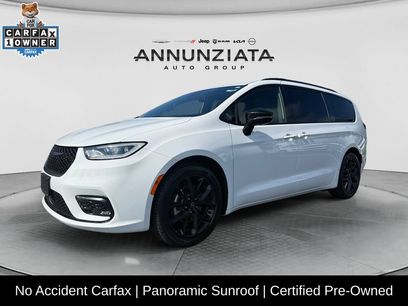 Used 2025 Chrysler Pacifica Limited