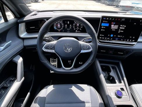 New 2026 Volkswagen Tiguan SE R-Line AWD/4WD image 19