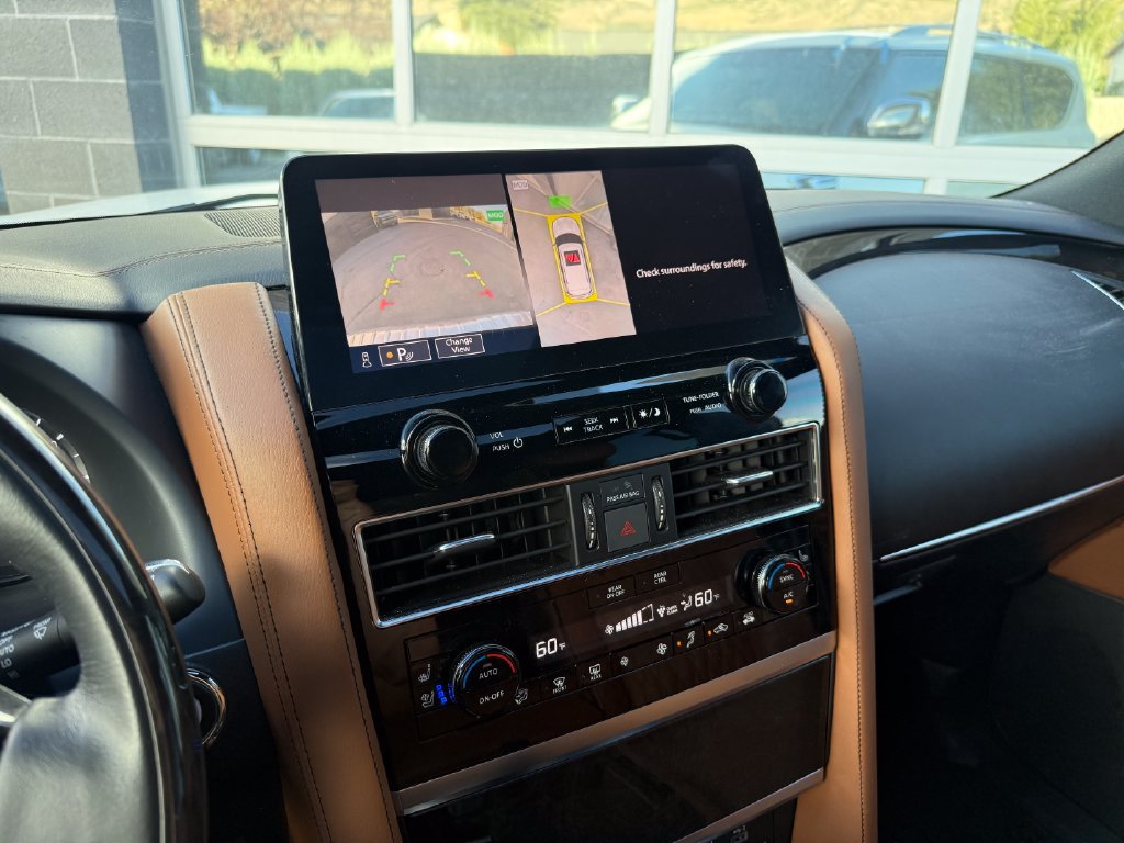 Used 2024 INFINITI QX80 Sensory w/ Cargo Package AWD/4WD image 24