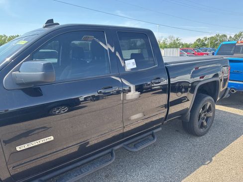 Used 2018 GMC Sierra 1500 SLE w/ Elevation Edition AWD/4WD image 22