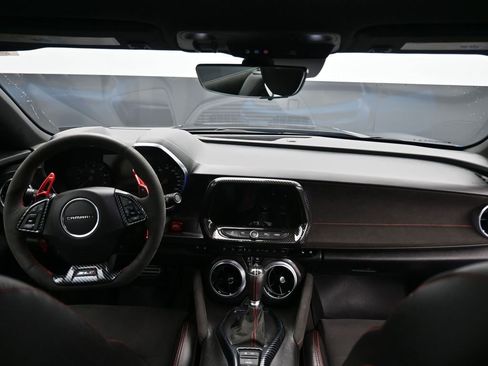 Used 2022 Chevrolet Camaro ZL1 image 40