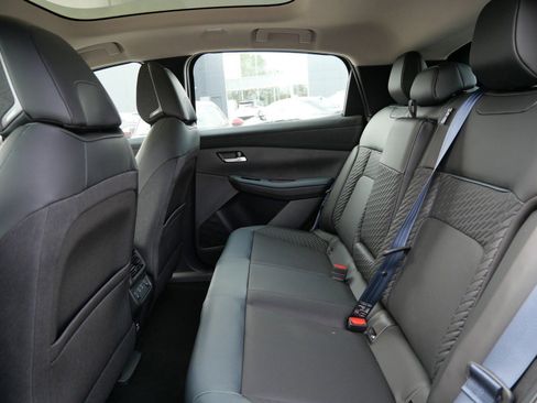 New 2026 Nissan Leaf Platinum+ FWD image 6