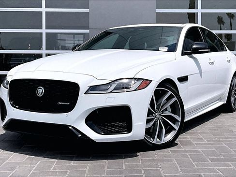 Used 2024 Jaguar XF R-Dynamic SE AWD/4WD image 1