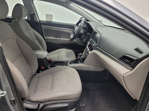 Used 2019 Hyundai Elantra SEL image 21