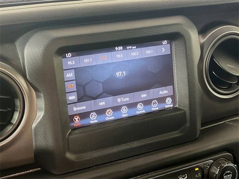 Used 2021 Jeep Wrangler Unlimited Sport image 14