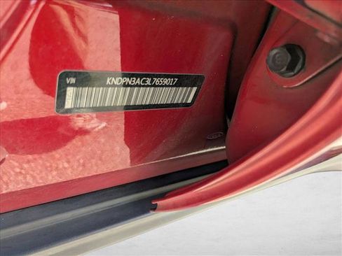 Used 2020 Kia Sportage EX image 24