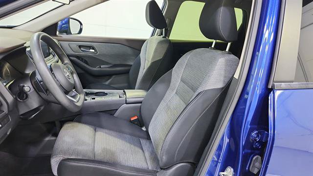 Used 2023 Nissan Rogue SV FWD image 11