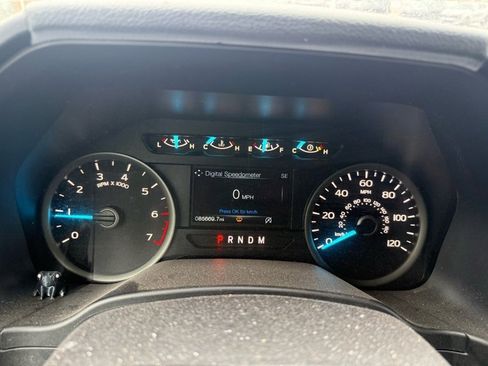 Used 2019 Ford F150 XLT w/ Equipment Group 302A Luxury image 11