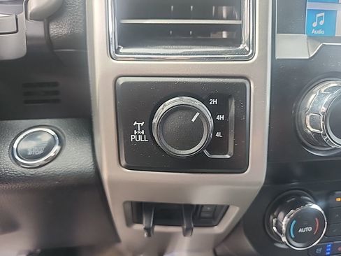 Used 2019 Ford F250 Lariat w/ Lariat Ultimate Package image 22