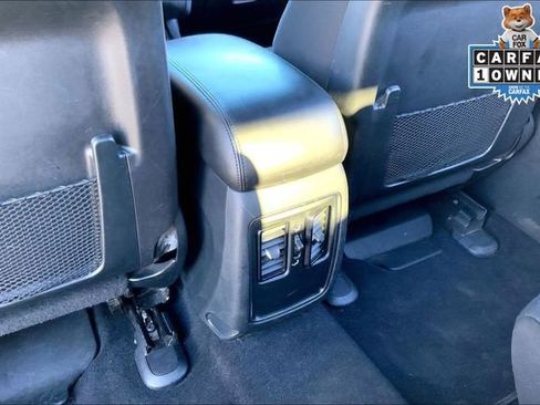 Used 2020 Dodge Durango SXT image 35