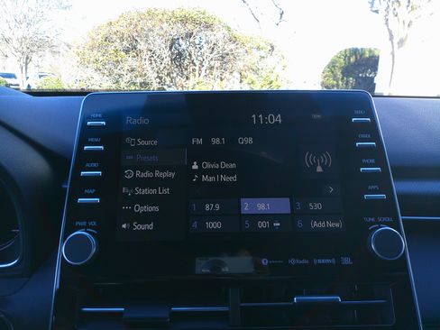 Used 2019 Toyota Avalon Touring image 25