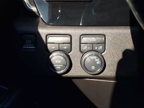 Used 2023 Chevrolet Silverado 1500 LT image 16