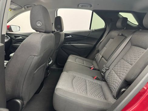 Used 2018 Chevrolet Equinox LT image 35