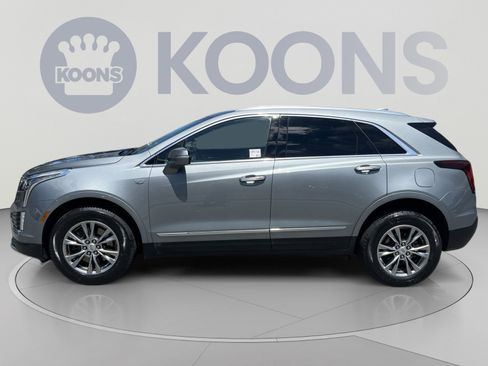 Used 2023 Cadillac XT5 Premium Luxury AWD/4WD image 2