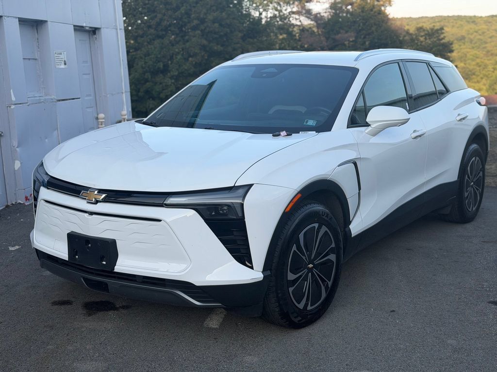 Used 2024 Chevrolet Blazer EV LT AWD/4WD image 1