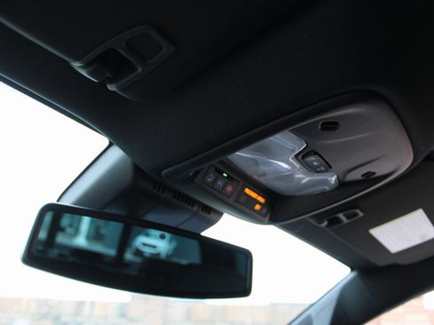 Used 2024 GMC Canyon Elevation w/ Convenience Package image 26