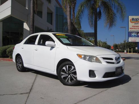 Used 2013 Toyota Corolla L FWD image 1
