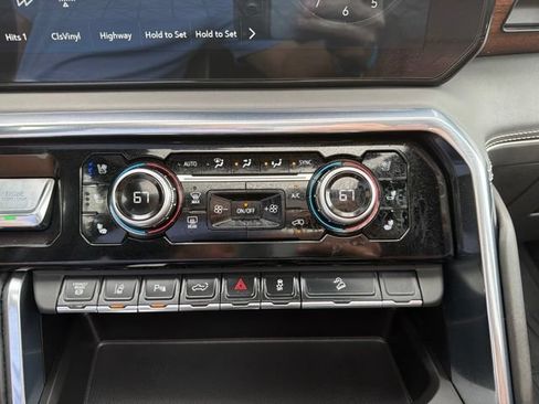 Used 2025 GMC Sierra 2500 Denali Ultimate AWD/4WD image 30