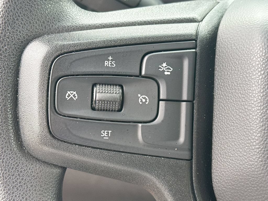 Used 2025 Chevrolet Silverado 1500 Custom w/ Turbomax Blackout Package AWD/4WD image 15