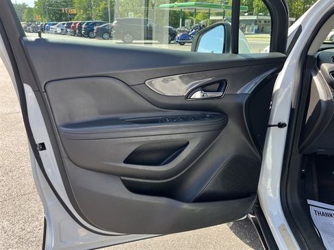 Used 2017 Buick Encore Preferred FWD image 16