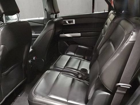 Certified 2022 Ford Explorer XLT AWD/4WD image 23