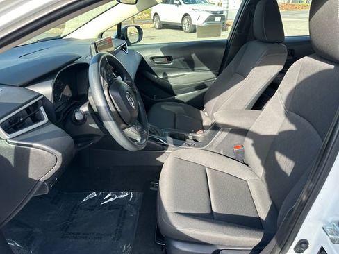 Used 2024 Toyota Corolla LE FWD image 31