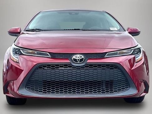 Used 2022 Toyota Corolla LE FWD image 3