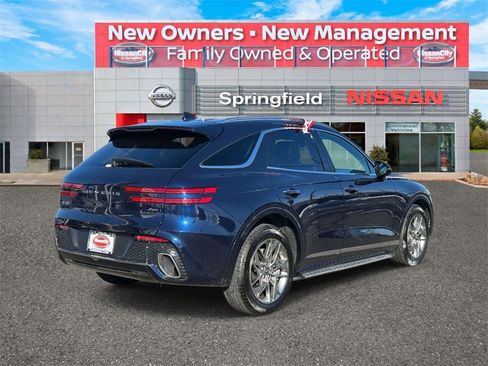 Used 2025 Genesis GV70 2.5T image 5