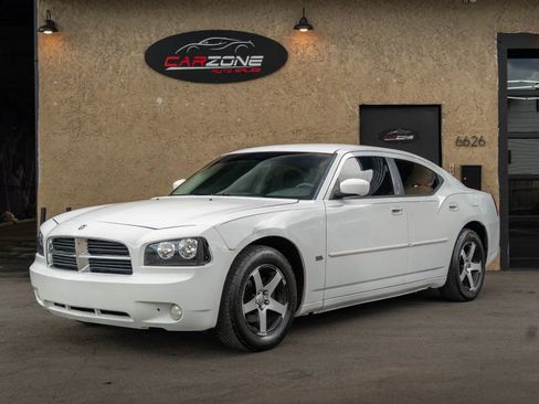 Used 2010 Dodge Charger SXT RWD image 1