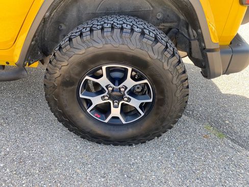 Used 2019 Jeep Wrangler Unlimited Rubicon AWD/4WD image 22