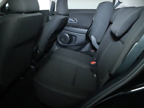 Used 2018 Honda HR-V EX image 14