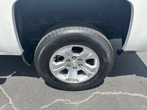 Used 2018 Chevrolet Silverado 1500 LT w/ All Star Edition AWD/4WD image 20