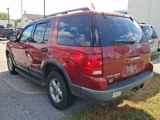 Used 2003 Ford Explorer XLT AWD/4WD image 4
